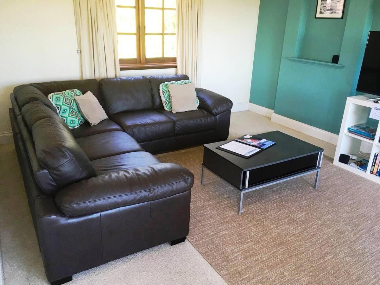 Rancho Relaxo - Great For Longer Stays! Free Wifi Scarborough Экстерьер фото